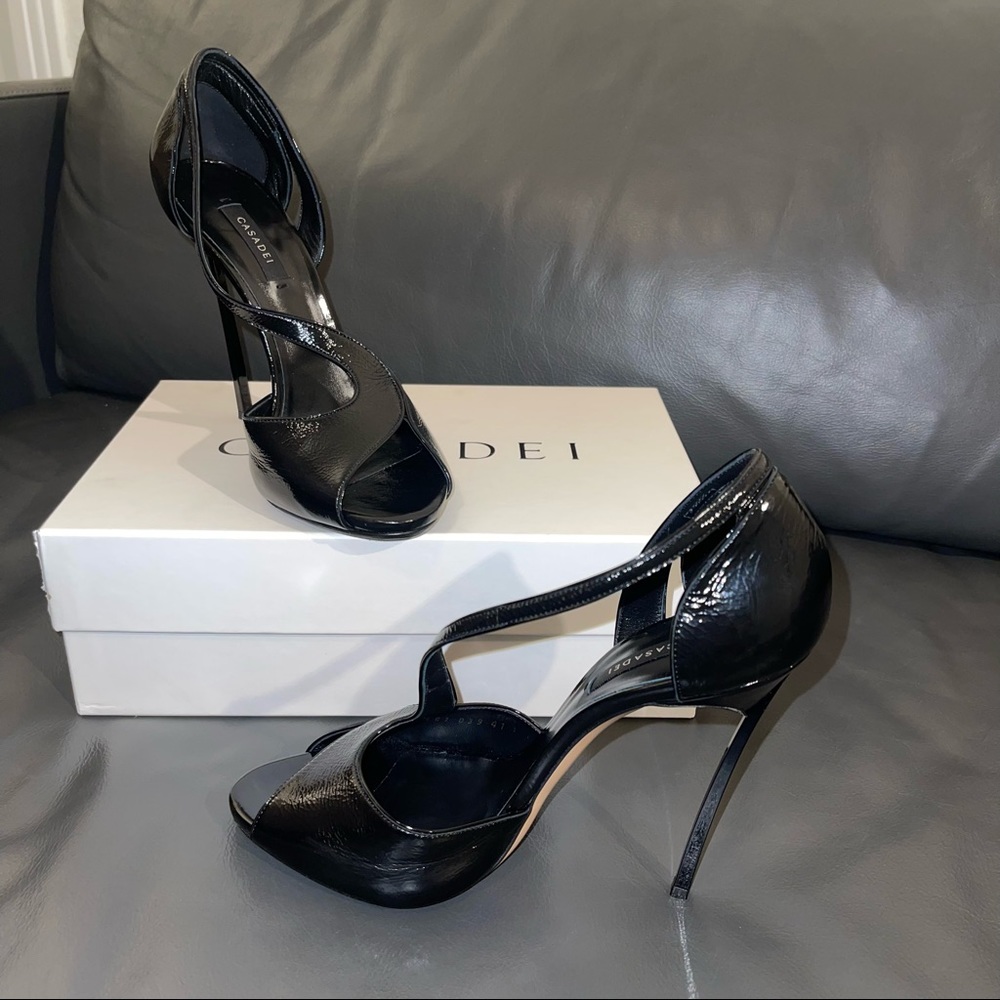 Casadei black patent leather heels (new, size 41/11)